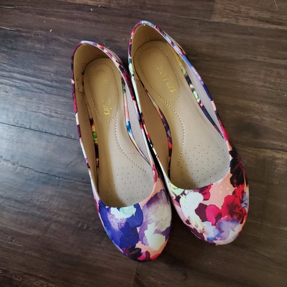 Floral Ballerina Walking Flats